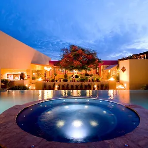 Patios Hotel